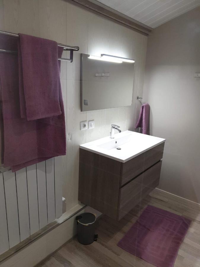Au Petit Bonheur Bed & Breakfast Saint-Martin-du-Frene Bagian luar foto